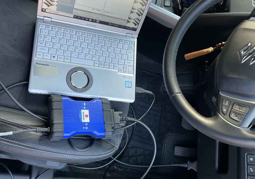 スズキ車のecu書き換えリコール作業